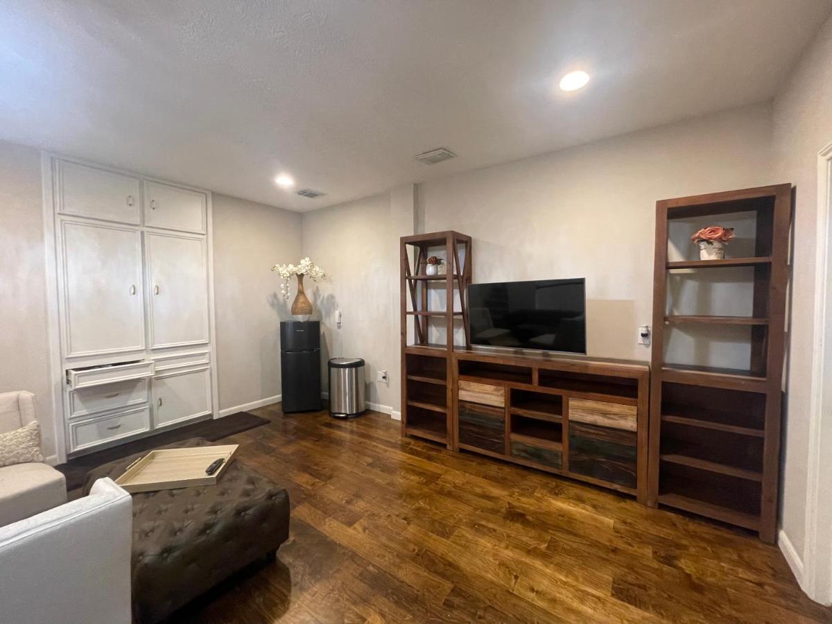 Insperit Home At Galleria With Heated Pool Spa Houston Exteriör bild