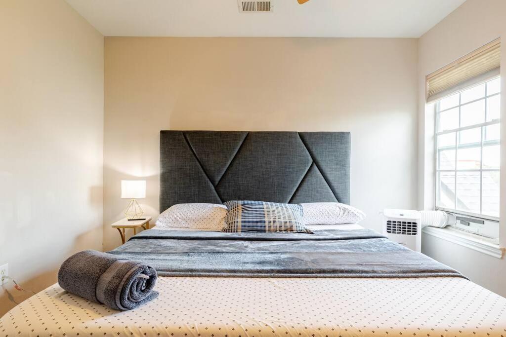 Insperit Home At Galleria With Heated Pool Spa Houston Exteriör bild