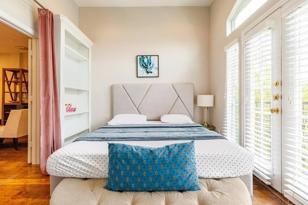 Insperit Home At Galleria With Heated Pool Spa Houston Exteriör bild